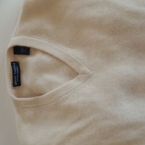 Cashmere cream sweater